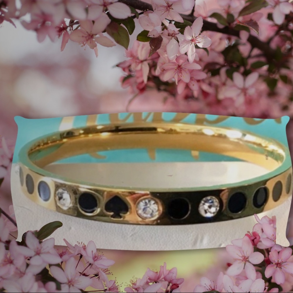REDUCED!!!NWOT Kate Spade Spot The Spade Bangle - Picture 1 of 9